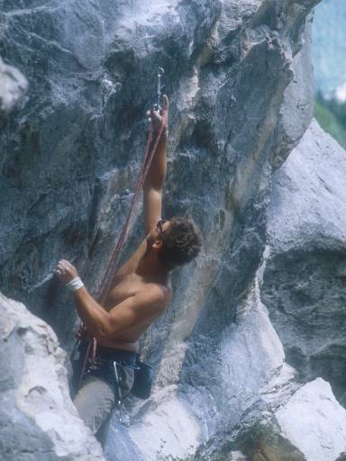 [thumbnail of Picture 12]